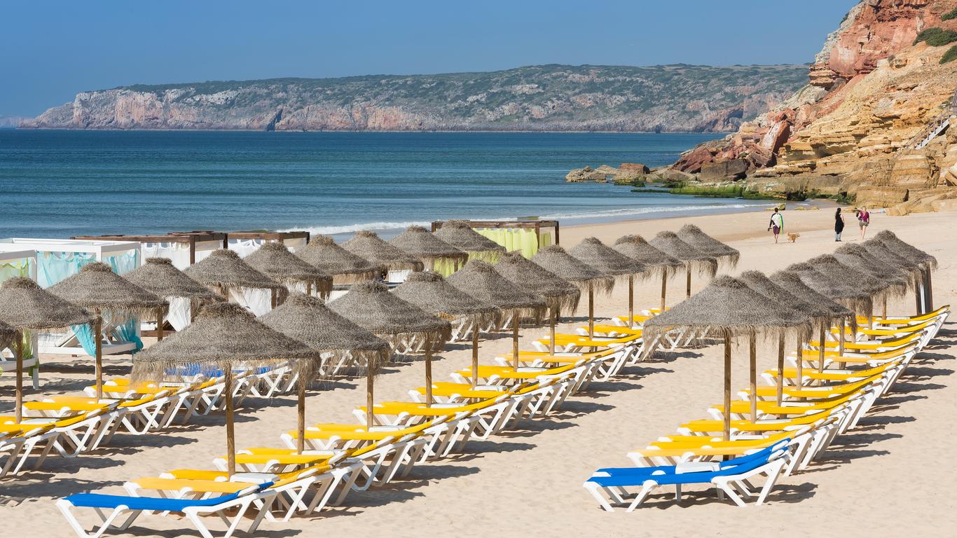 NAU Salema Beach Village